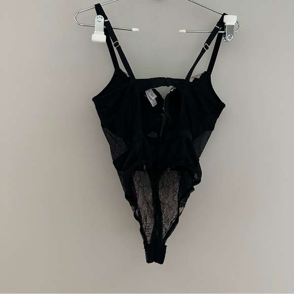 Auden push up bra bodysuit - Picture 2 of 5